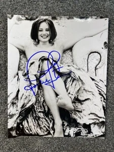 Hand Signed Jodie Foster Photograph - Picture 1 of 3