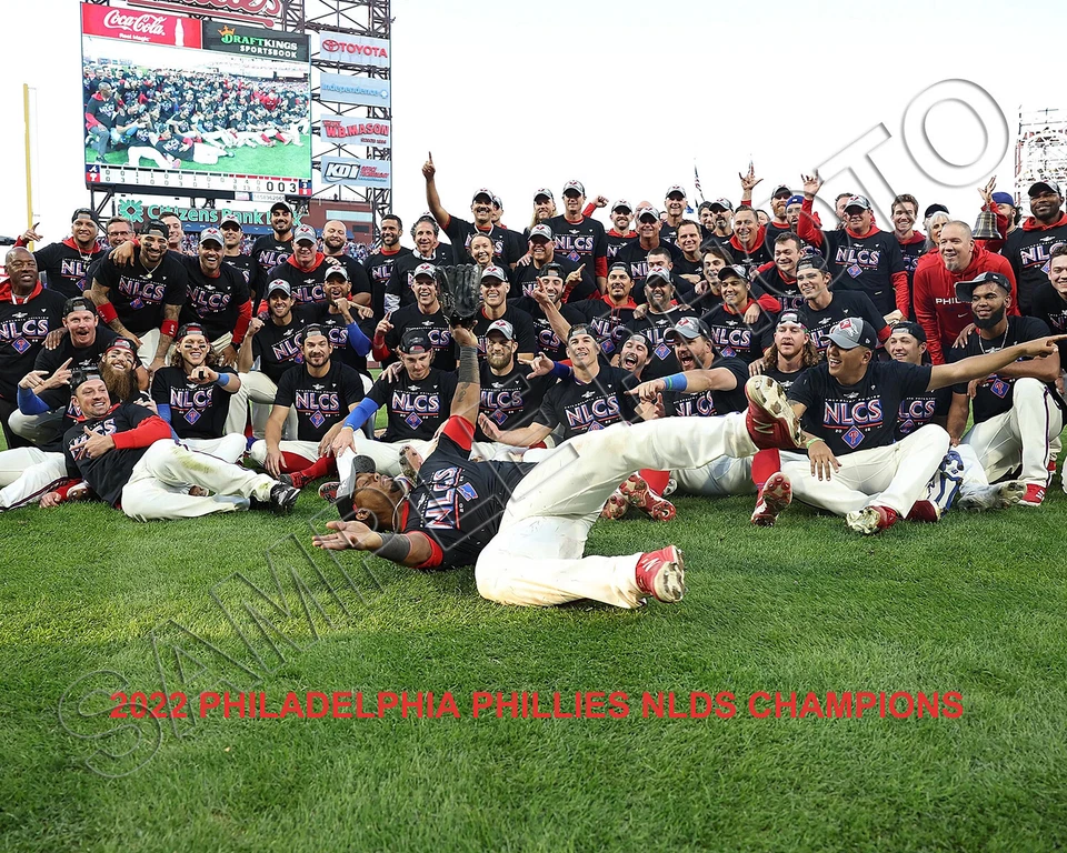 2022 PHILADELPHIA PHILLIES CELEBRATE ADVANCING TO THE NLCS 8X10 TEAM PHOTO - Image 1 of 1