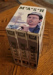 MASH - Season 1 (VHS, 2002, Boxset) Classic TV Show Comedy Drama Korean War - Picture 1 of 6
