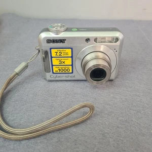 Sony Cybershot DSC-S650 Digital Camera 7 MP Point and Shoot Working - Picture 1 of 10