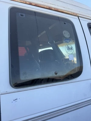 92-14 福特 Econoline Van 侧弹出窗 E150 E250 E-350 通风玻璃右侧 — 第 1/3 张图片