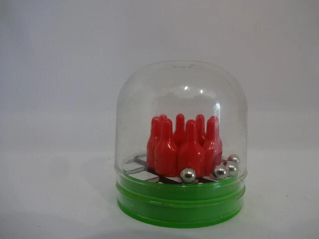 Gesellschaftsspiel / Kugelspiel / Die Burgeroberung - ca 45 mm groß - Bild 1 von 1