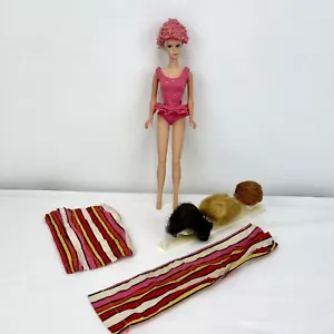 Vintage 1964 Miss Barbie Puppe 1060 biegsames Bein Schlafaugen Perücken Kappe Badeanzug - Bild 1 von 24