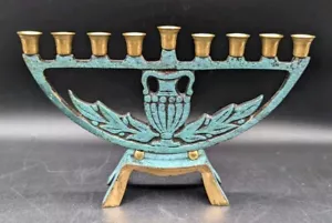 Vintage schöne grüne Grünspan Messing Dayagi Menora, Made in Israel - Bild 1 von 8