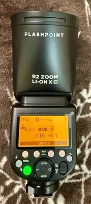 Flashpoint Flashpoint Zoom Li-on X R2 TTL Round Head On Camera Flash for Canon E - Image 1 of 4