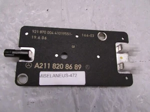 03-09MERCEDES E500 CLS500 W211 ANTENNA SIGNAL AMP CONTROL MODULE OEM A2118208689 - Picture 1 of 9