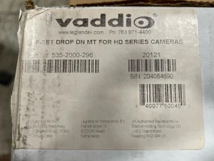 Montaje desplegable desplazado Vaddio 535-2000-296 para cámaras PTZ serie RoboSHOT y HD - Imagen 1 de 2