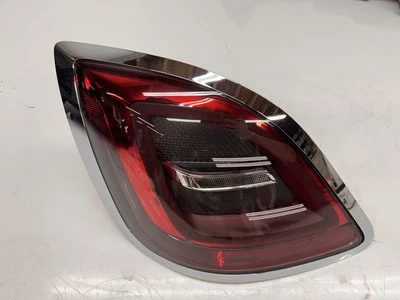 ROLLS ROYCE GHOST CONDUCTOR IZQUIERDO LUZ TRASERA IZQUIERDA LED OEM 748619508 Foto 1 de 4