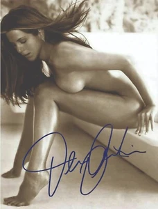 JENNIFER ANISTON SIGNED PHOTO 8.5X11 AUTOGRAPH FRIENDS SIGNATURE POSTER REPRINT - Picture 1 of 2