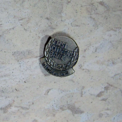 PRIMEROS CIUDADANOS DIRECTOR DEL BANCO Solapa Pin Insignia Color Oro Oscuro Foto 1 de 4