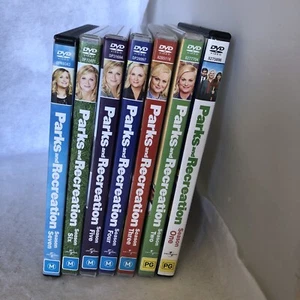 Parks and Recreation : Complete Series 1-7 Season3 Cover Is Wavy But Discs . VGC - Picture 1 of 19
