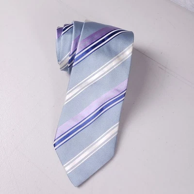 Corbata a rayas Giorgio Armani Silk Repp azul claro hecha en Italia ropa de lujo para hombre Foto 1 de 4