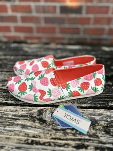 Neu mit Etikett Toms Birke Frühling Erdbeere bedruckt Canvas klassische Alpargata Größe 8 Schuhe M1 - Bild 1 von 11