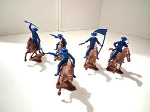 DULCOP LOTTO 5 NORDISTI A CAVALLO SCALA 1/32 200016 - Imagen 1 de 5