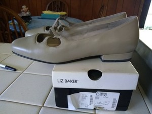 liz baker shoes website