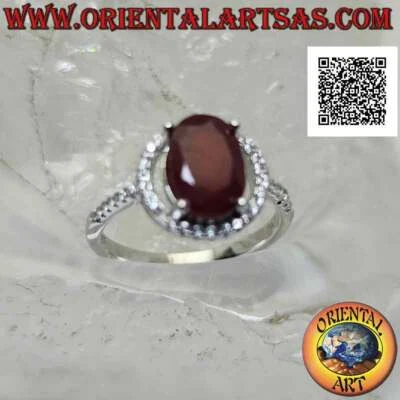 Anello in Argento 925‰ rubino sintetico ovale incastonato contornato da zirconi - Immagine 1 di 4