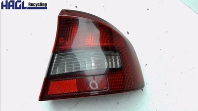 Luz Trasera Completa Derecha 84201AE06A 2SD935709 Subaru Legacy 2.0 4WD Be/Bh - Imagen 1 de 4