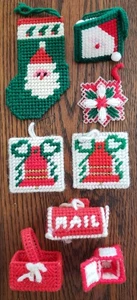 Vintage 8er Set Kunststoff Häkelnadelspitze Handarbeit Weihnachtsschmuck - Bild 1 von 16