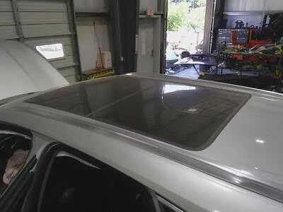 Conjunto de techo corredizo panorámico Cadillac XT5 18-25 con marco y motores OEM Foto 1 de 2