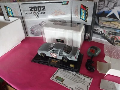 Coche de prueba Kevin Harvick 2002 GM Goodwrench #29 escala 1:24 Foto 1 de 4