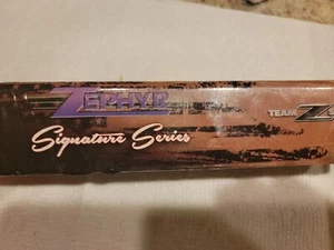 Zephyr Signature Series - Foto 1 di 5