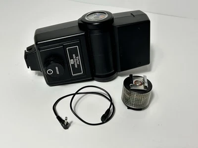 Vivitar Shoe Mount Camera Flash - Auto Thyristor - 283 - Universal Flash Unit - Image 1 of 4