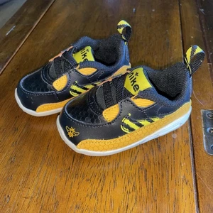 Air Max 90 Se Baby Crib Bootie Black/Yellow CZ4504 001 Sz 3C Shoes - Picture 1 of 6