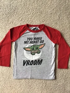 Star Wars Baby Yoda Boys Size 4T Long Sleeve Shirt You Make My Heart Go Vroom - Picture 1 of 3
