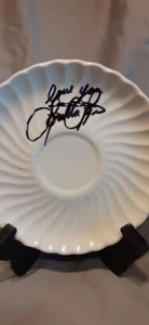 Loretta Lynn signierte Kaffeetasse Untertasse aus ihrem Souvenirladen in TN (vor dem Tod) - Bild 1 von 1