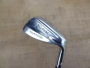 Cuña de lanzamiento Titleist TOUR MODEL 49° ⛳ Dynamic Gold Steel rígido - Imagen 1 de 7