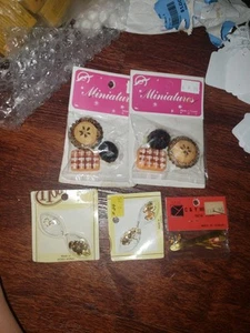 MINIATURES DOLL HOUSE FURNITURE HARDWARE DRAWER PULLS FOOD SKIS - Picture 1 of 6