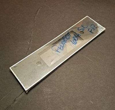 Placa frontal de rádio cassete Blaupunkt vintage NOS - Peugeot 604 e Renault 30 TS - Imagem 1 de 4