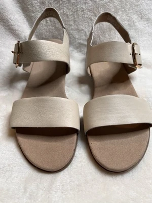 Munro Cleo Womens Cream Leather Heel Slingback Buckle Sandals Size 10.5 - Image 1 of 4