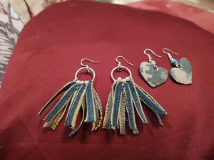 2 Paar Denim Quaste Ohrringe und Herzform Denim/Camouflage Ohrringe Handarbeit - Bild 1 von 10