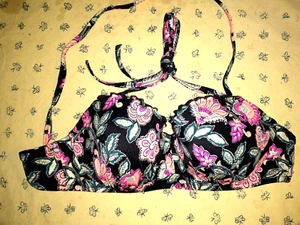 NUOVO ~ Top bikini costume da bagno ~ reggiseno imbottito con ferretto ~ stampa floreale nero ~ 38D - Foto 1 di 5