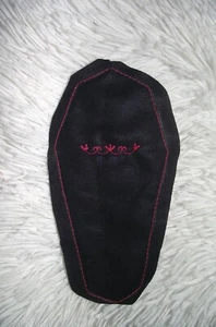 Quilt Applique Halloween Coffin - Picture 1 of 2