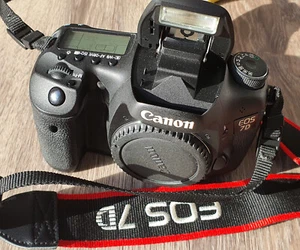 Canon EOS 7d inkl. Zubehörpaket - Bild 1 von 4