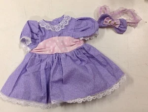 Handgefertigtes 18" lila & Spitze Puppenkleid mit Stirnband Schleife - Bild 1 von 1