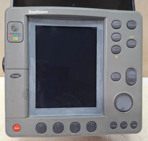FISHFINDER L760 Raymarine Raytheon, MFD SONAR, HSB SeaTalk L76, pantalla/monitor - Imagen 1 de 15