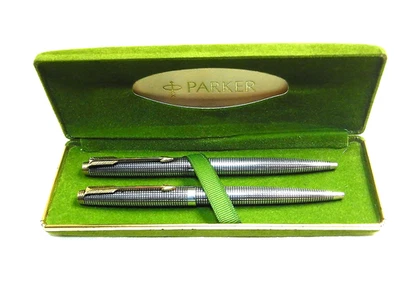 Bolígrafo Parker 75 Plata de Ley Push Action Juego de 2 piezas con Caja Foto 1 de 4