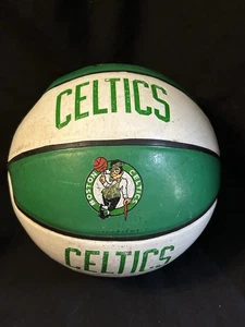 BOSTON CELTICS BASKETBALL NBA LICENSED LEPRECHAUN LOGO 2010 GOOD STUFF - Bild 1 von 14