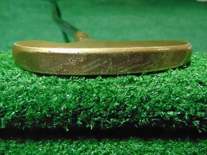 UNIQUE SLANT SHAFTED Acushnet Standard 5-A BULLS EYE Putter-Original Grip34" - Picture 1 of 11