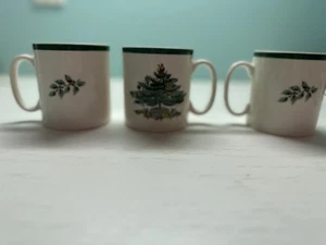 Spode Lot of 3 Coffee Cups Christmas Tree Pattern Made In England - Picture 1 of 5