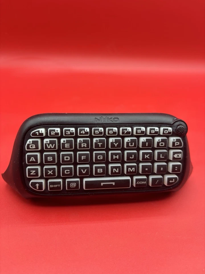 Teclado Chatpad Nyko Type Pad QWERTY Accesorio Microsoft Xbox En muy buen estado Foto 1 de 4