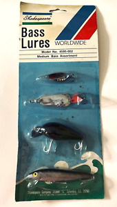 Shakespeare Fishing Medium Bass Lures 4 in Package Vintage No 4595-00 Hong Kong