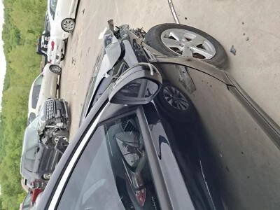 Espejo retrovisor derecho Kia Optima 2015 negro manual plegable usado 117 k millas Foto 1 de 4