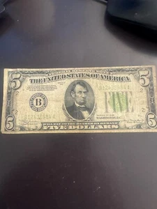 1934D $5 Five Dollar Federal Reserve Note Bill SERIAL #B12436984A - Picture 1 of 3