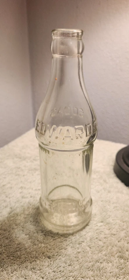 Botella de Coca Cola vintage de lados rectos Edwards Bottling Company Newark Ohio Foto 1 de 4
