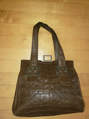  Cartera cocodrilo cocodrilo cocodrilo chocolate cuero marrón cierre plateado herrajes  Foto 1 de 4