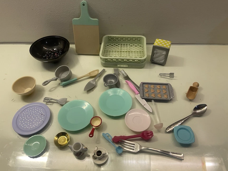 Lote de mini platos utensilios de cocina Barbie casa de muñecas miniaturas JUGAR COMIDA comestibles Foto 1 de 4